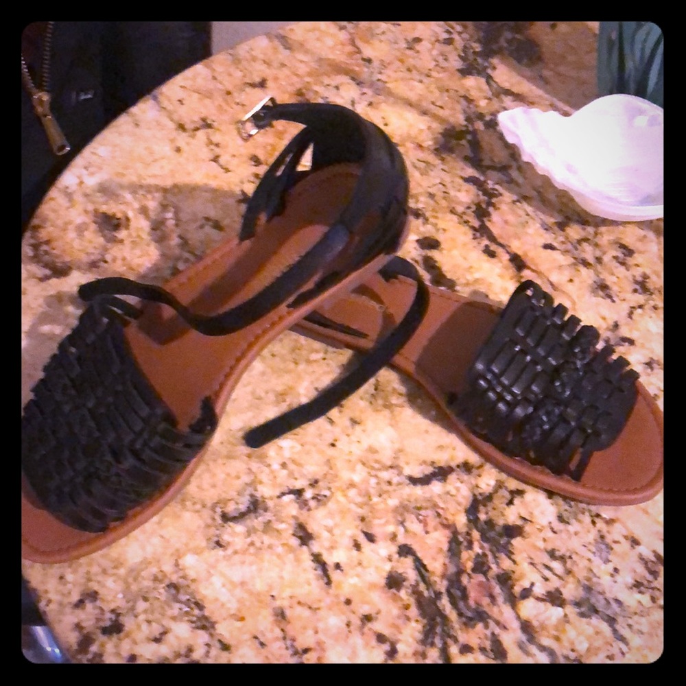 Adorbs sandals!